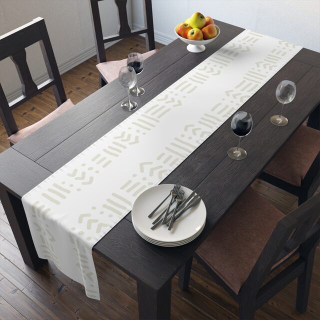 Harlem Collection Table Runner in Snowdrift & Ivory