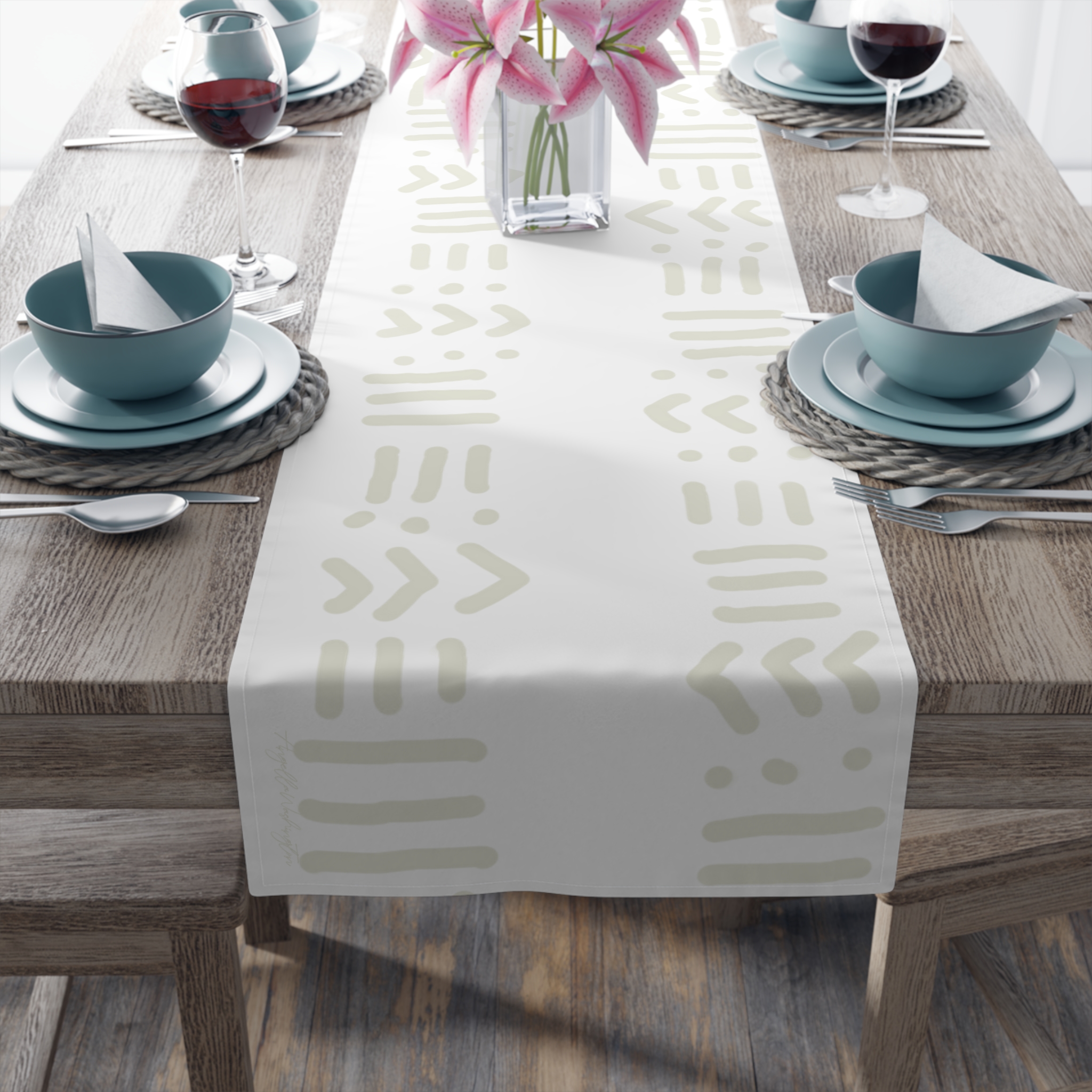 Harlem Collection Table Runner SnowIvory Harlem Collection Table Runner SnowIvory