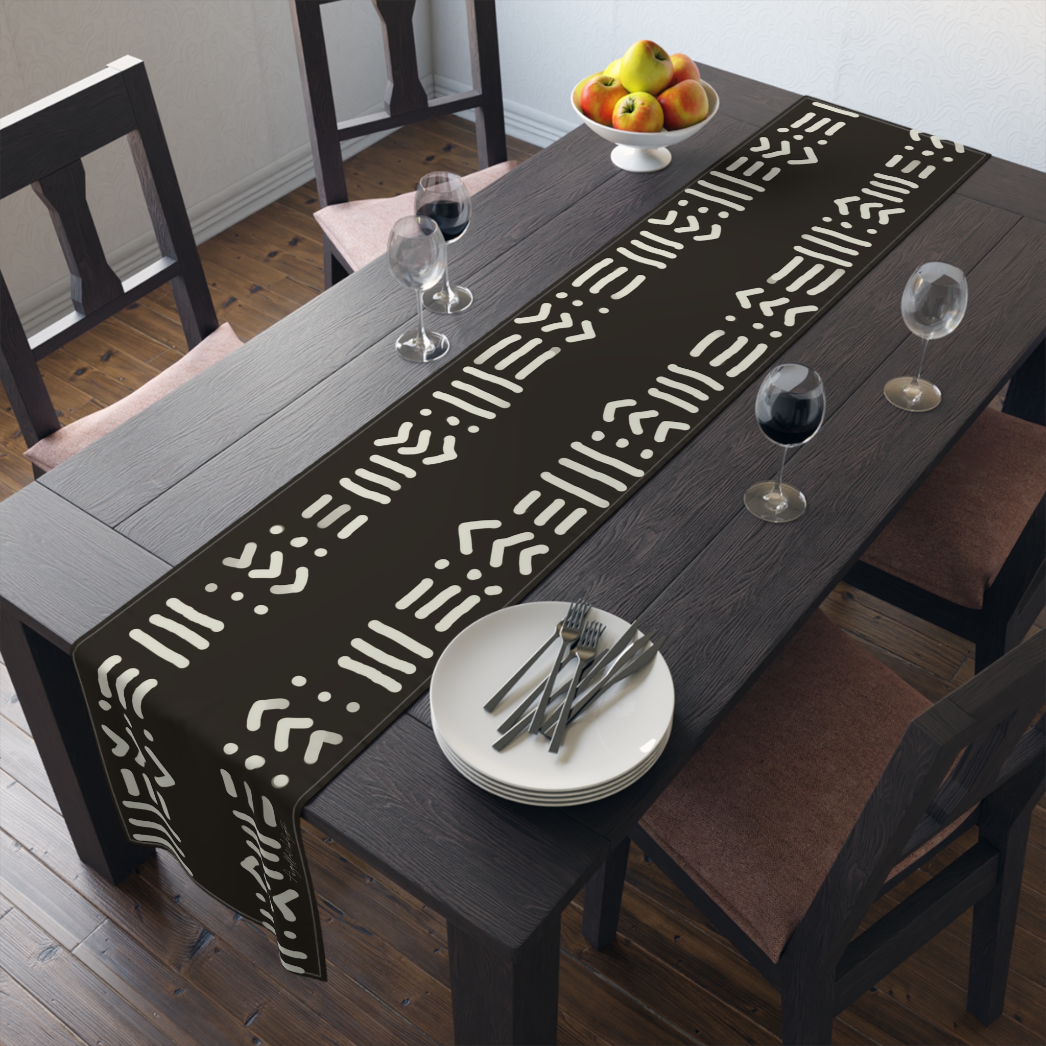 Harlem collection Table Runner Bonze and Ivory Harlem collection Table Runner Bonze and Ivory